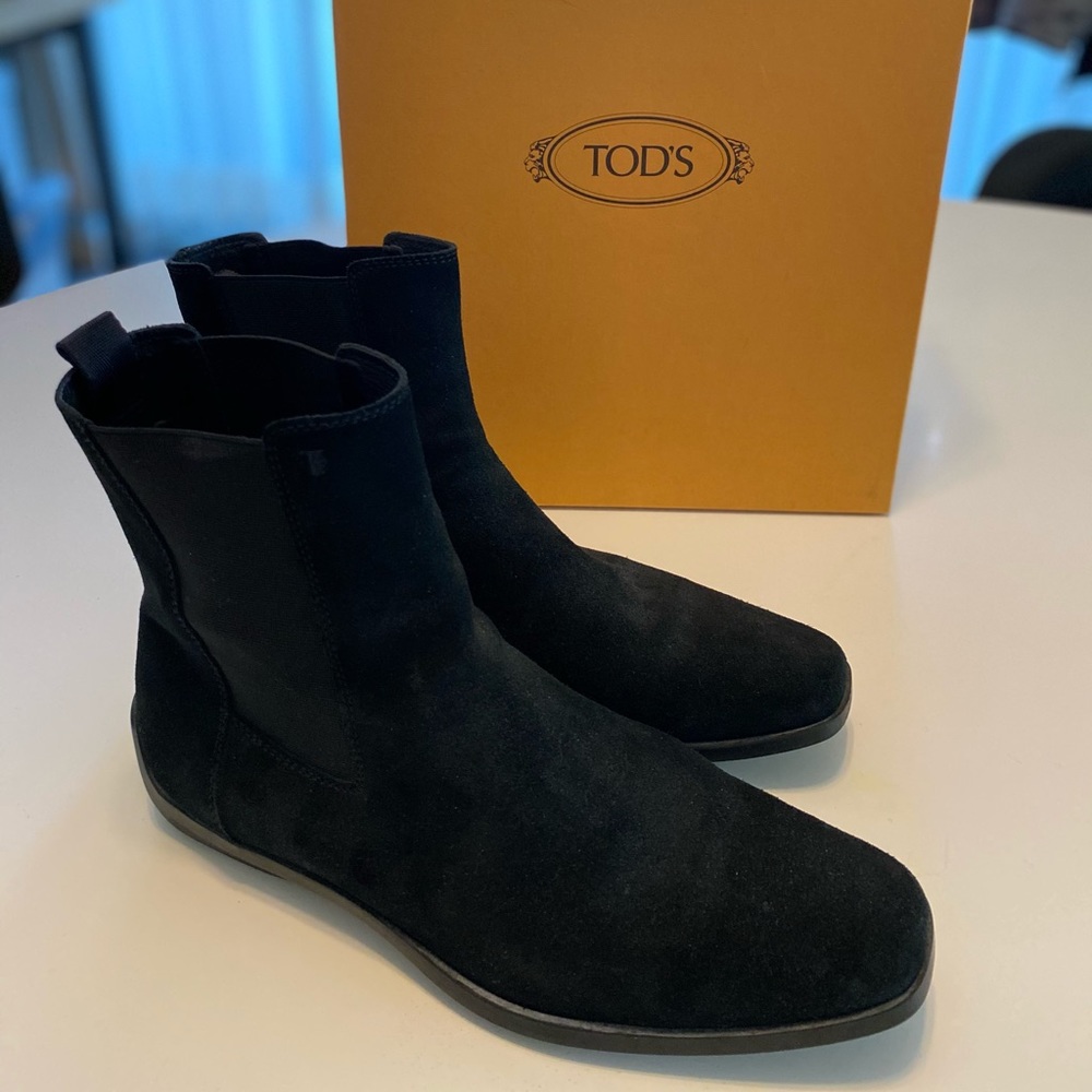 Tod’s Quinn Guiana Beatles Suede Ankle Boots Black